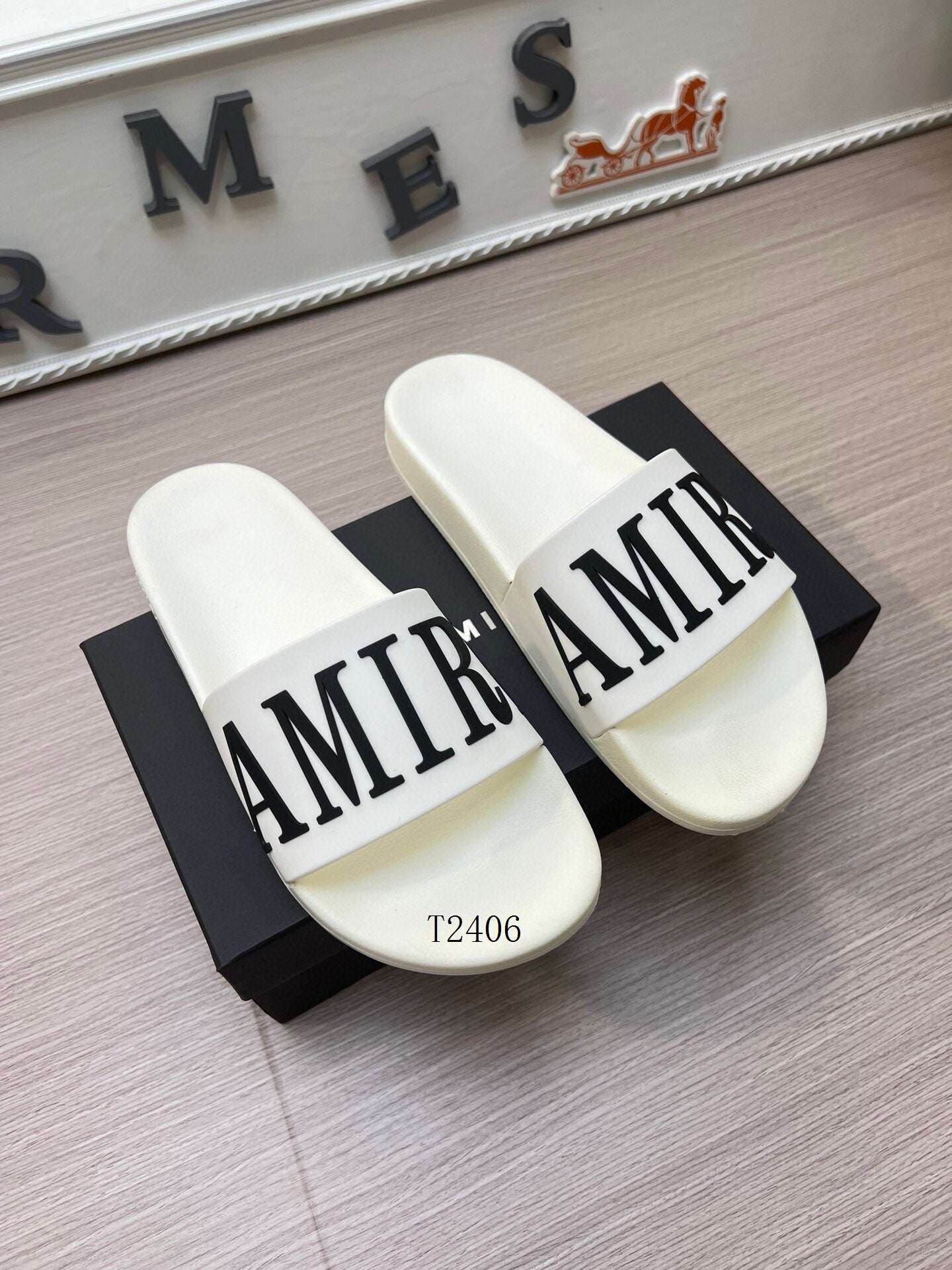 Amiri Slides