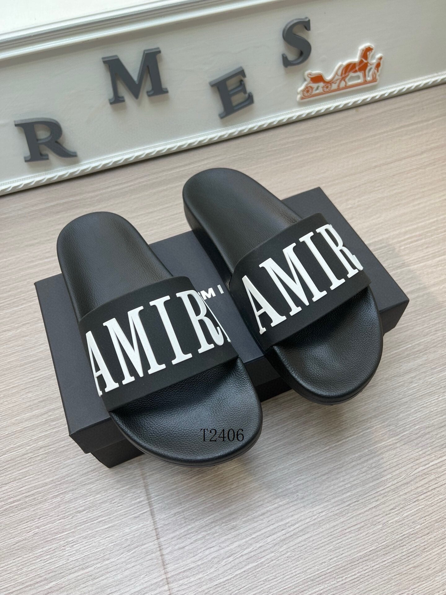 Amiri Slides